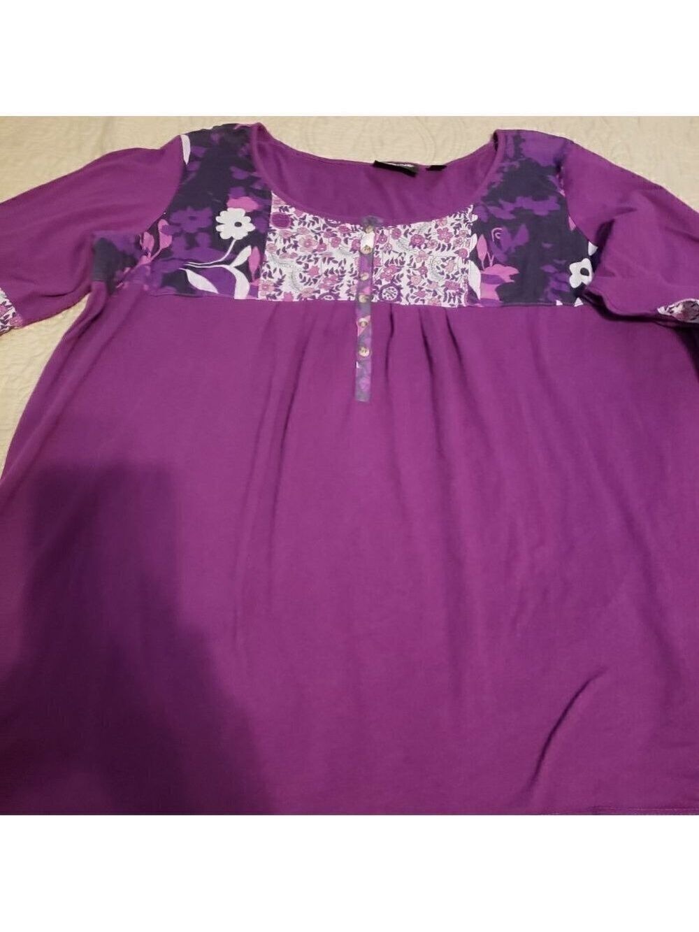 Avenue PurpleFloral Yoke Top - Henley button scoop